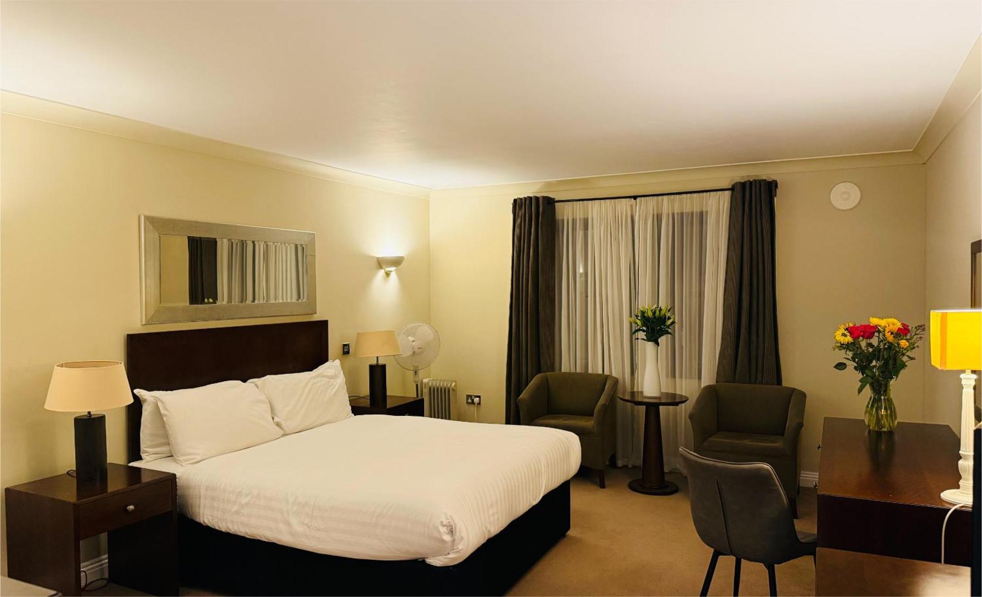 Hustyns Hotel Saint Wenn ภายนอก รูปภาพ