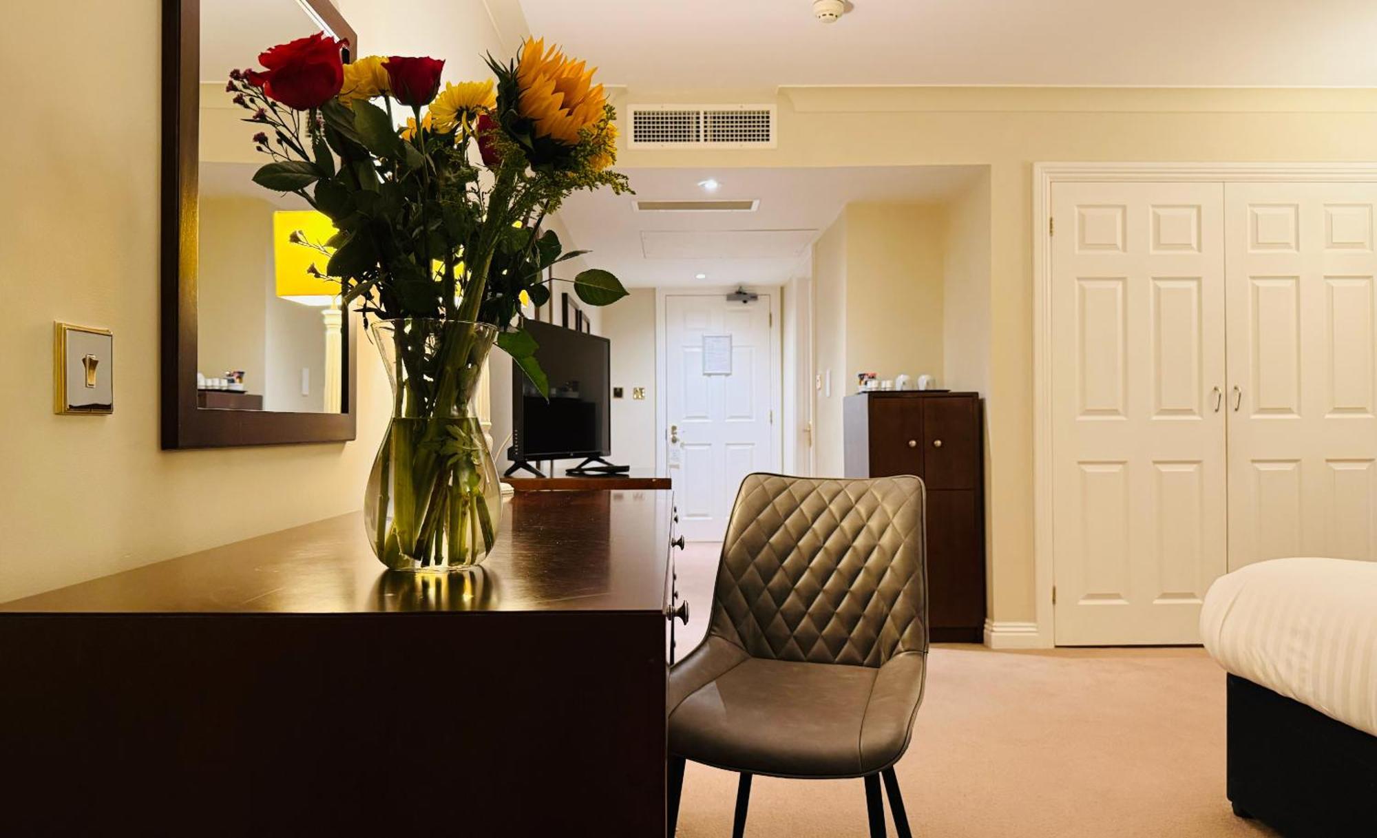 Hustyns Hotel Saint Wenn ภายนอก รูปภาพ