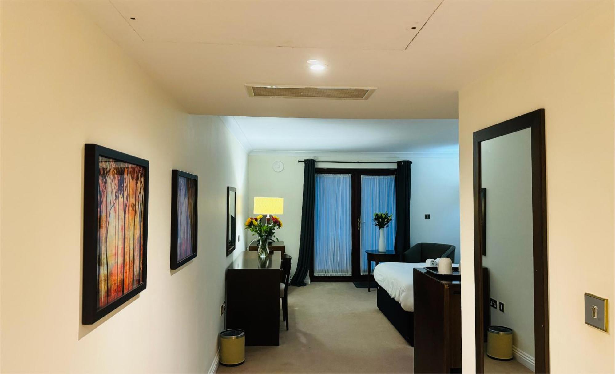 Hustyns Hotel Saint Wenn ภายนอก รูปภาพ